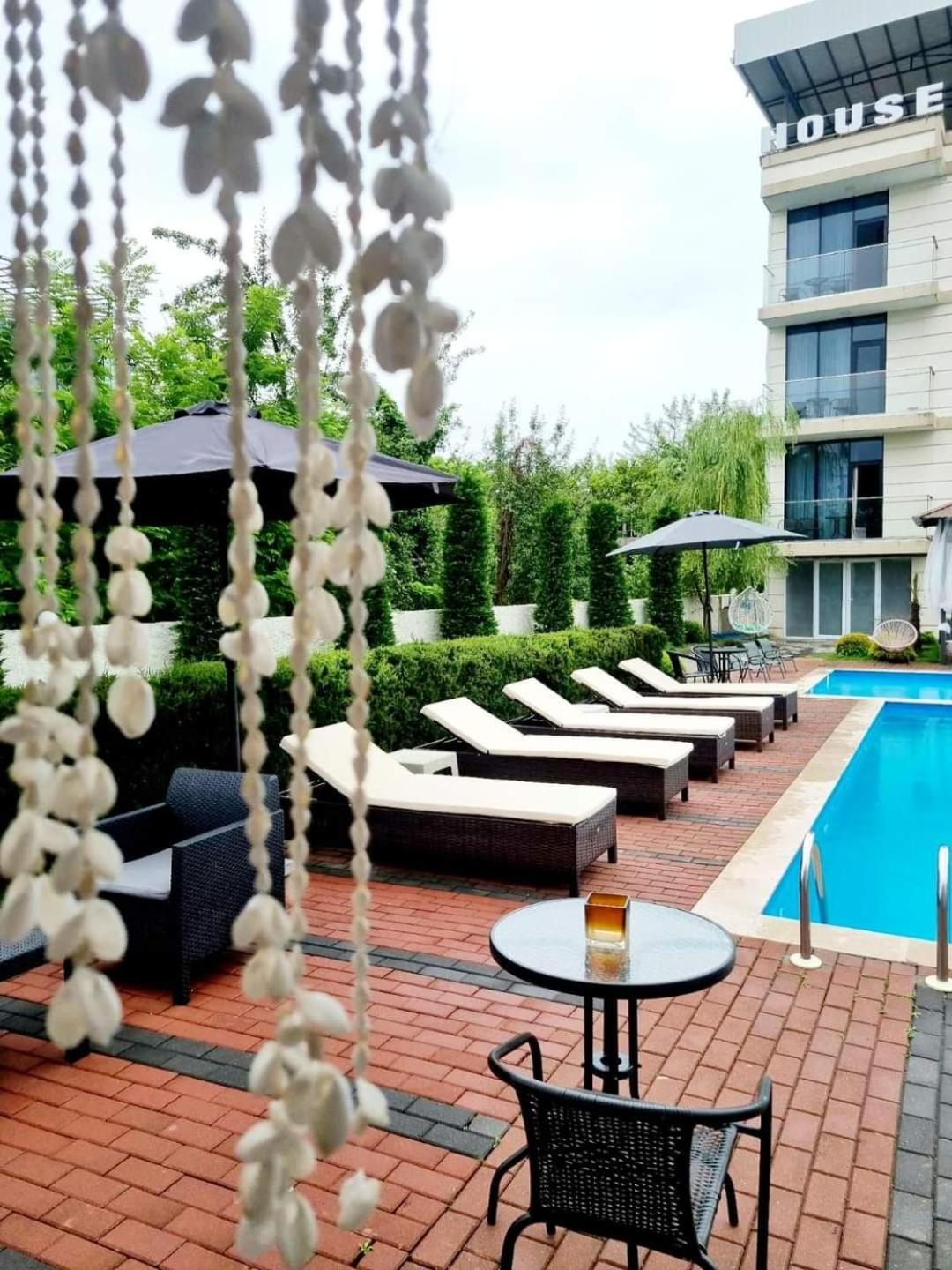 Готель New House Кобулеті Екстер'єр фото
