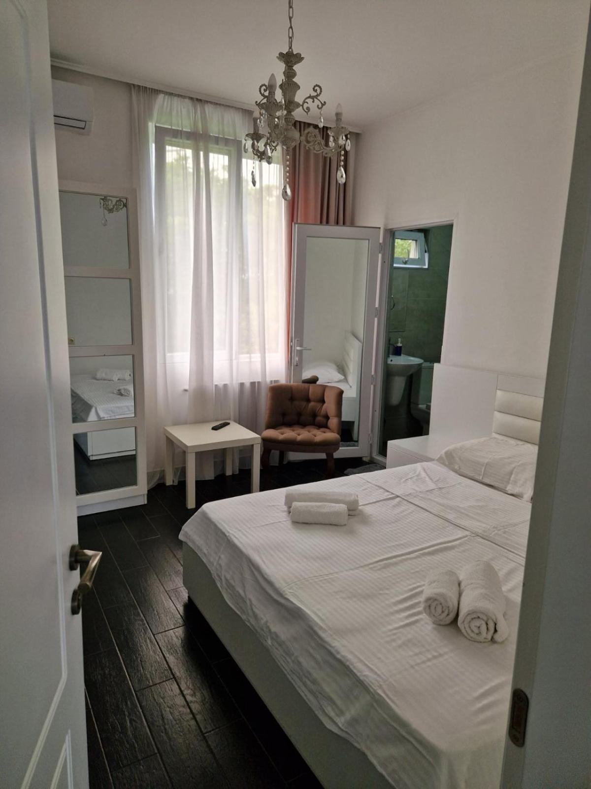 Готель New House Кобулеті Екстер'єр фото