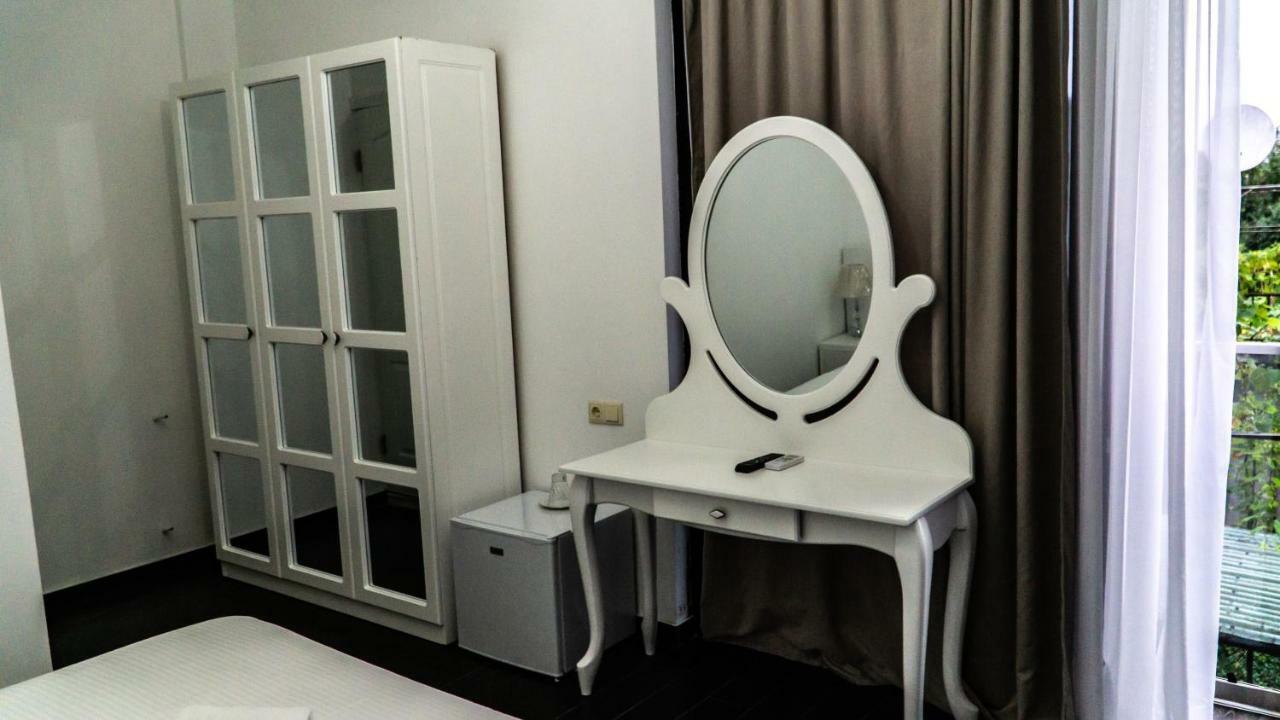 Готель New House Кобулеті Екстер'єр фото